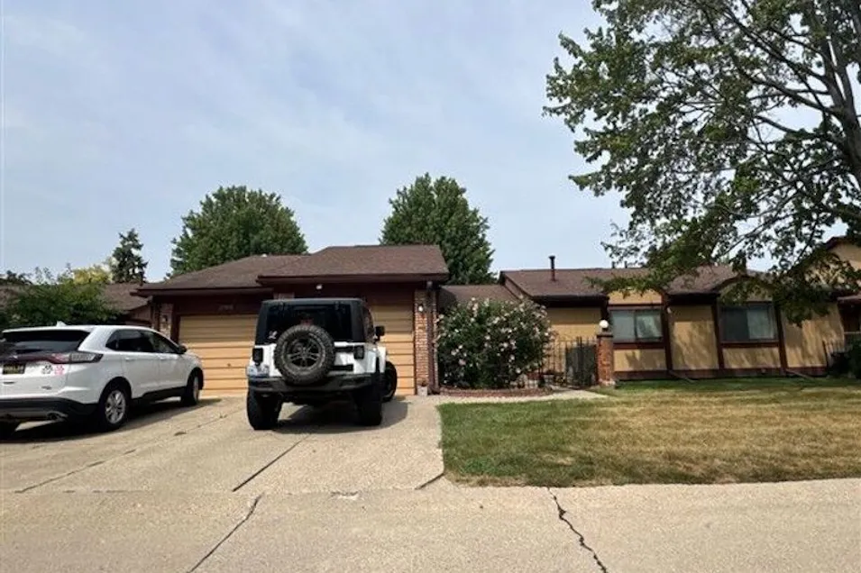 27842 Addelia St Warren, MI 48093, Macomb County