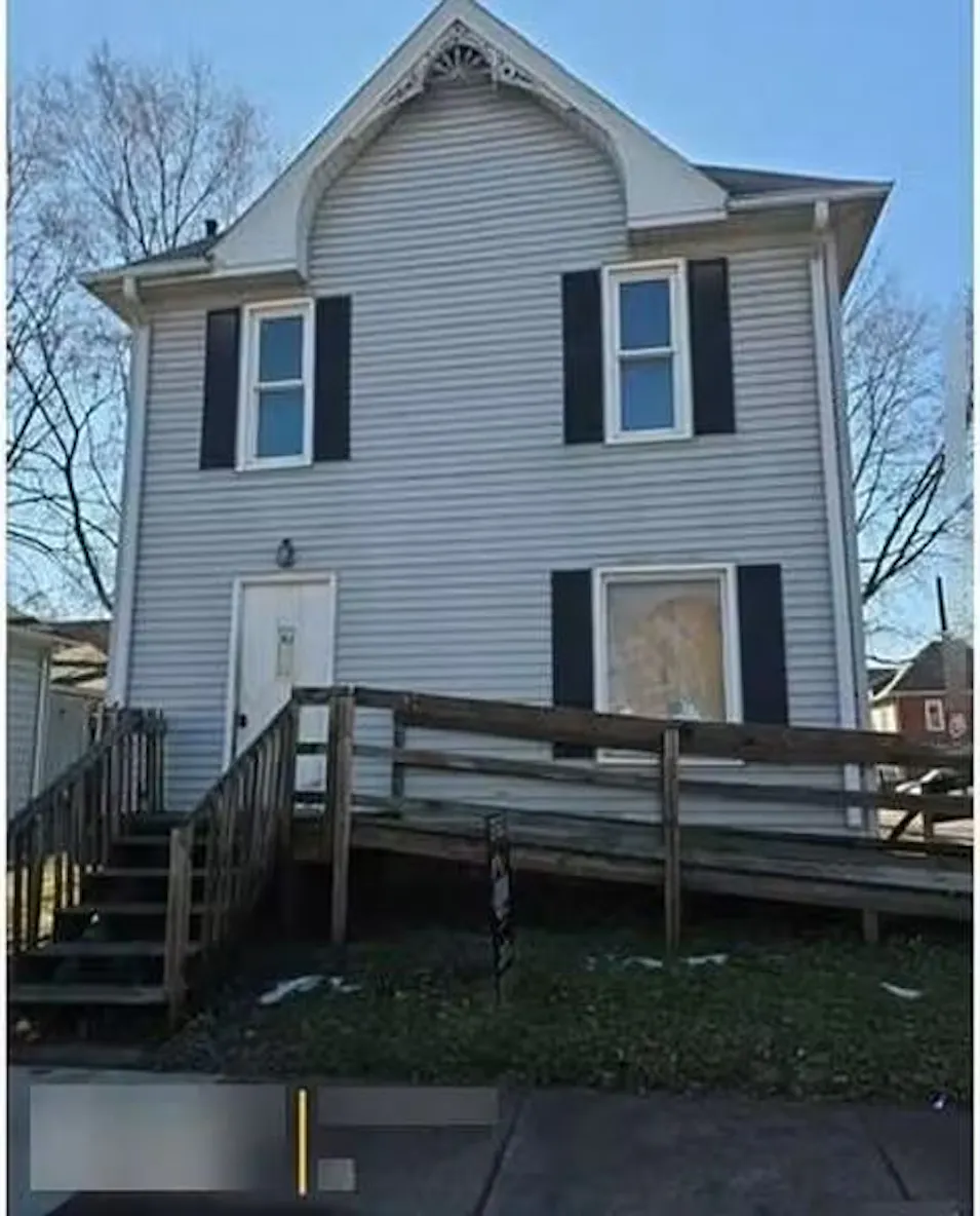 56 Lafayette St Waterloo, IA 50703, Black Hawk County