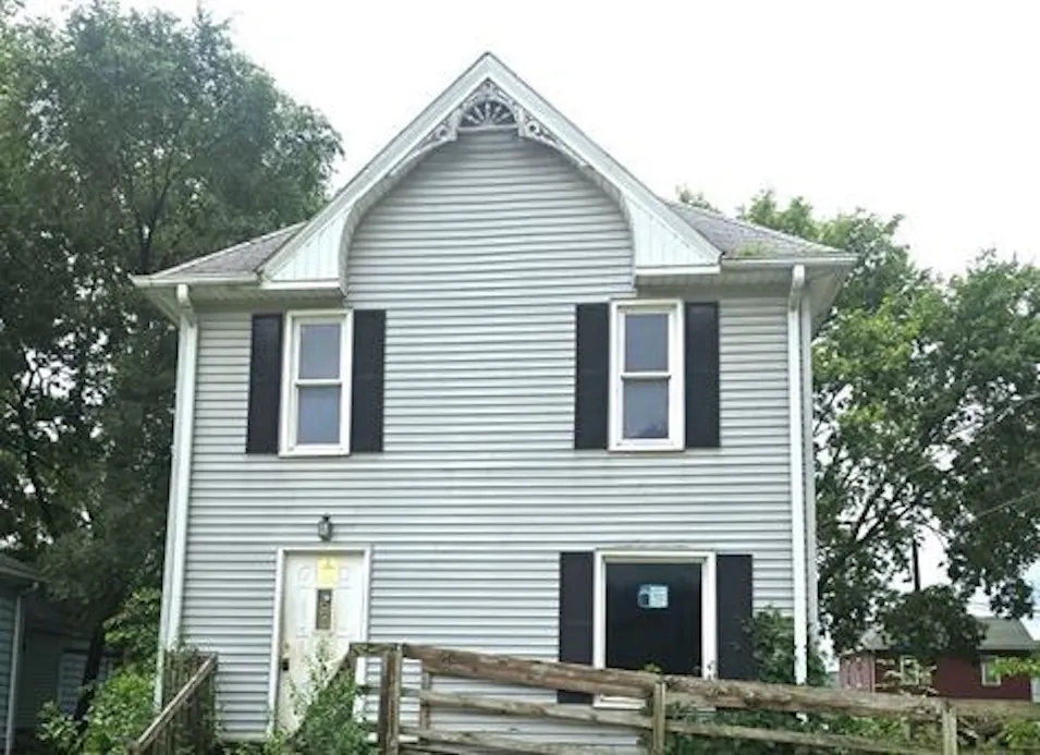 56 Lafayette St Waterloo, IA 50703, Black Hawk County