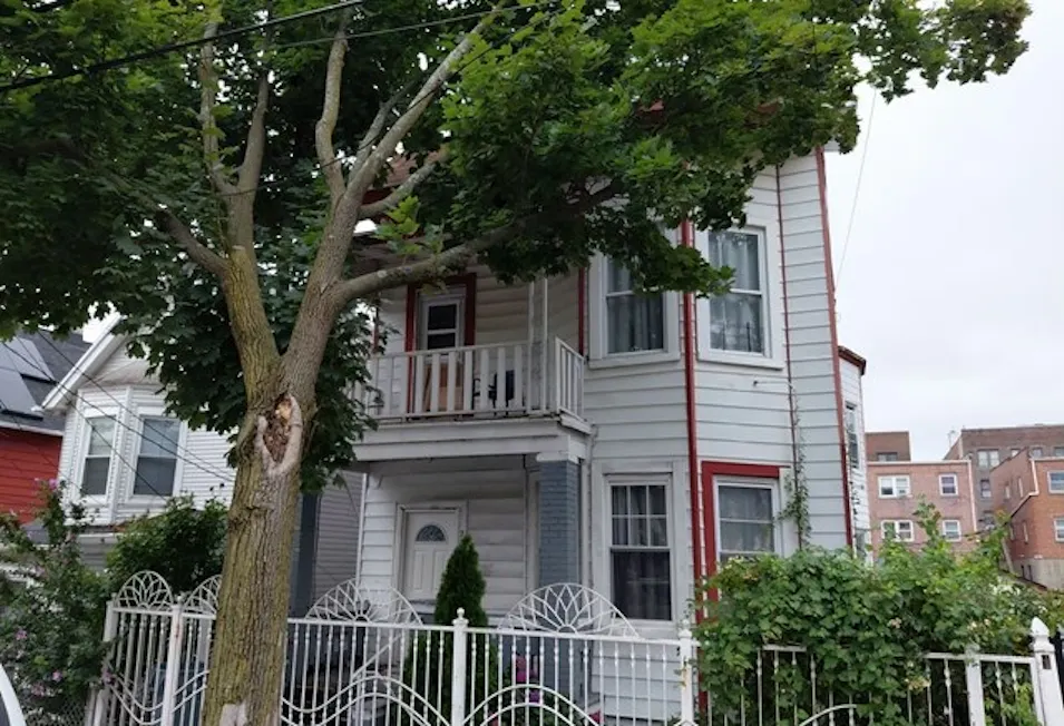 738 East 229th Street Bronx, NY 10466, Bronx County