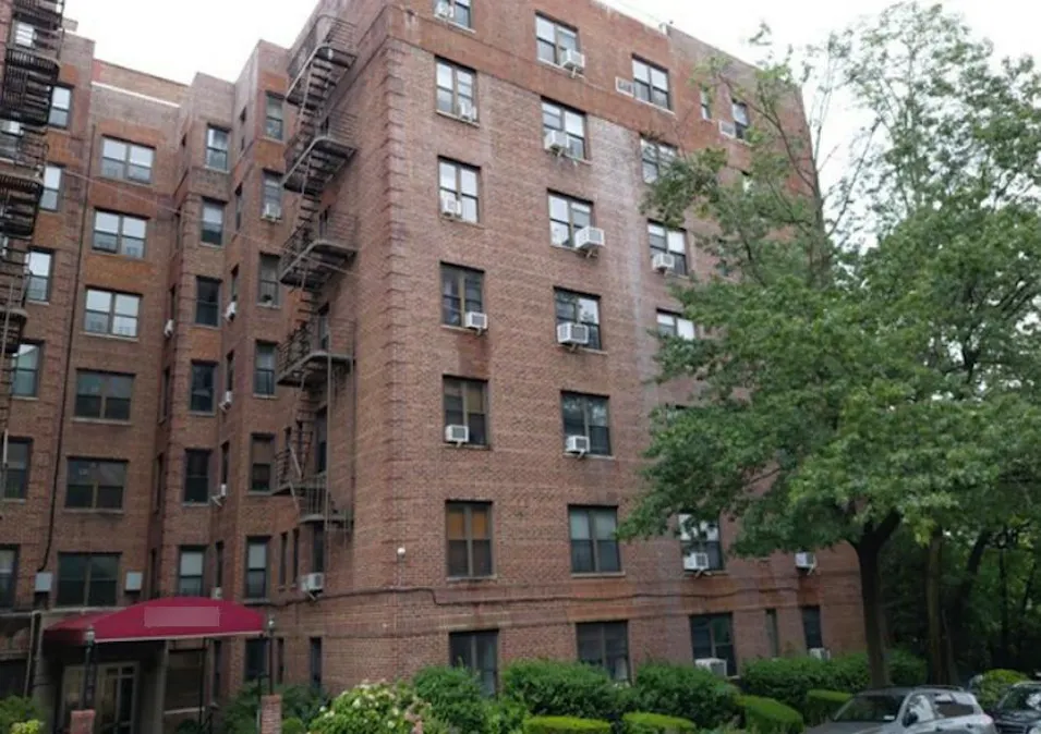 445 W 240th St Unit 2g Bronx, NY 10463, Bronx County
