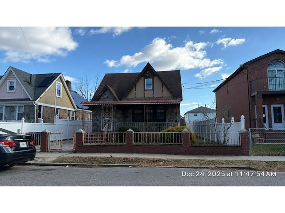 135 -15 220th Place Laurelton, NY 11413, Queens County
