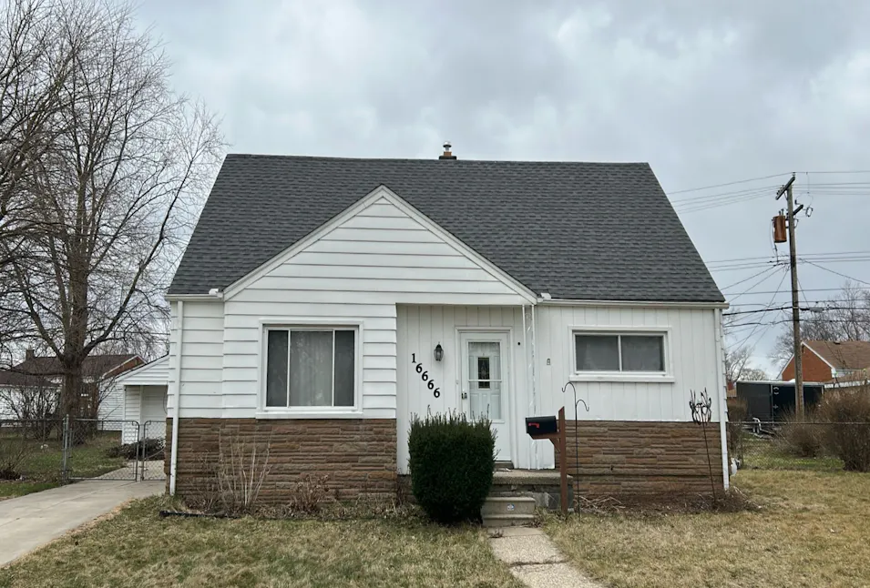16666 Sarmorr St Roseville, MI 48066, Macomb County