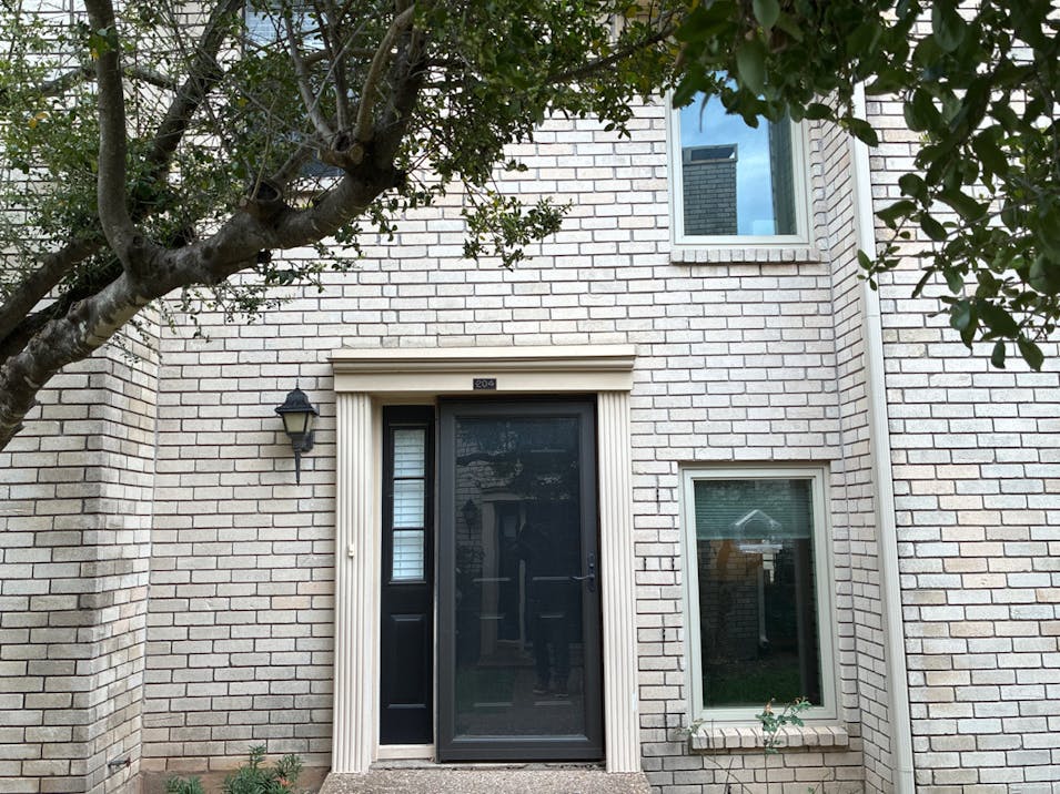 8400 Jamestown Drive Apt 204 Austin, TX 78758, Travis County