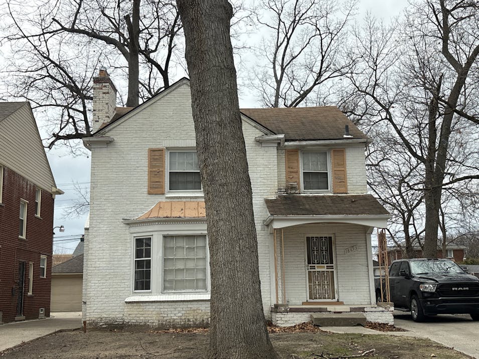 18693 Pinehurst St Detroit, MI 48221-1958, Wayne County