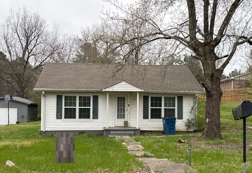 134 North Church Avenue Camden, TN 38320, Benton County