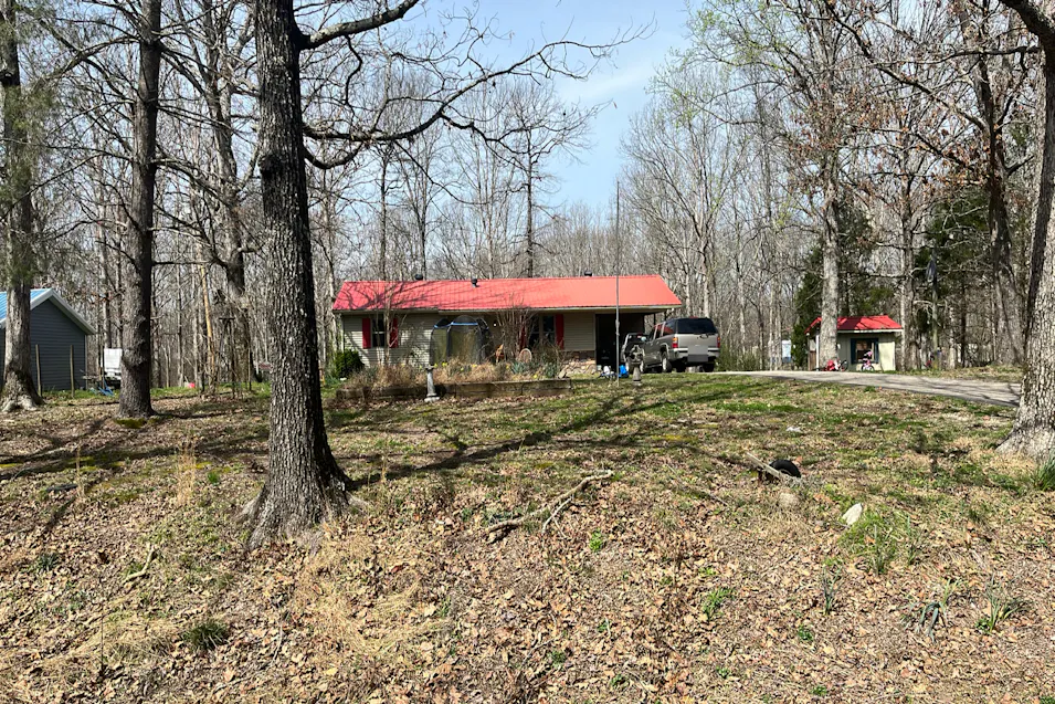 2575 Lick Creek Rd. Big Sandy, TN 38221, Benton County
