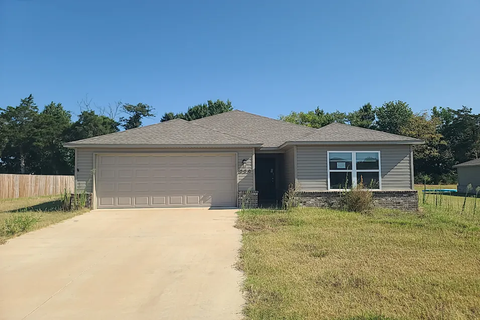 558 Saydi St Elkins, AR 72727, Washington County