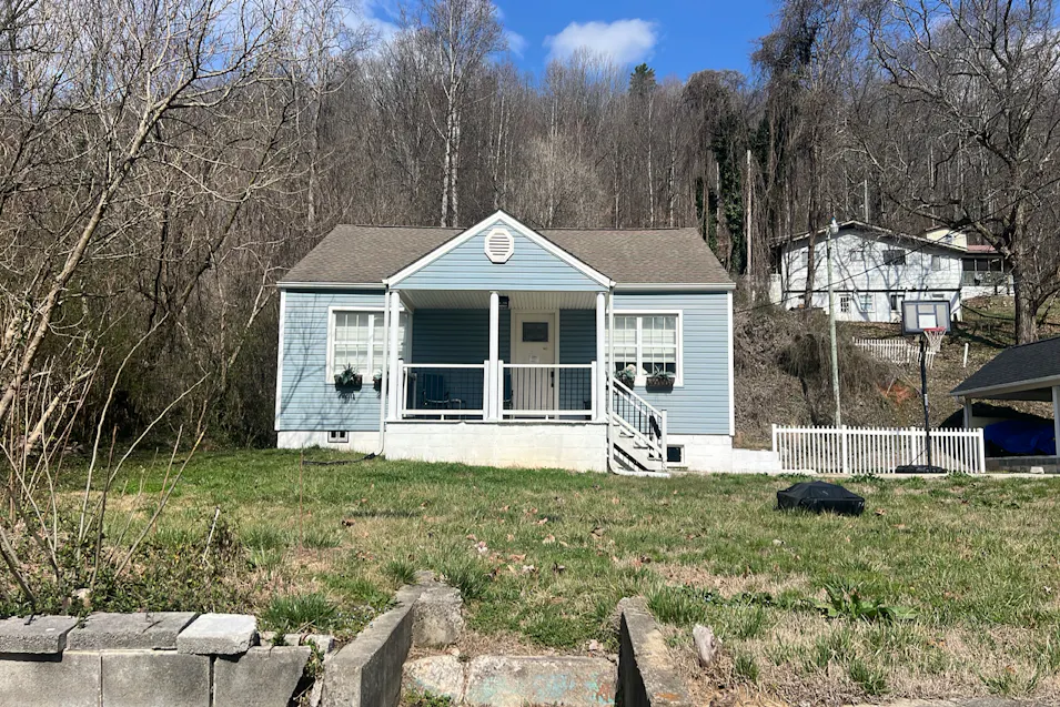 632 West Tri County Boulevard Oliver Springs, TN 37840, Roane County