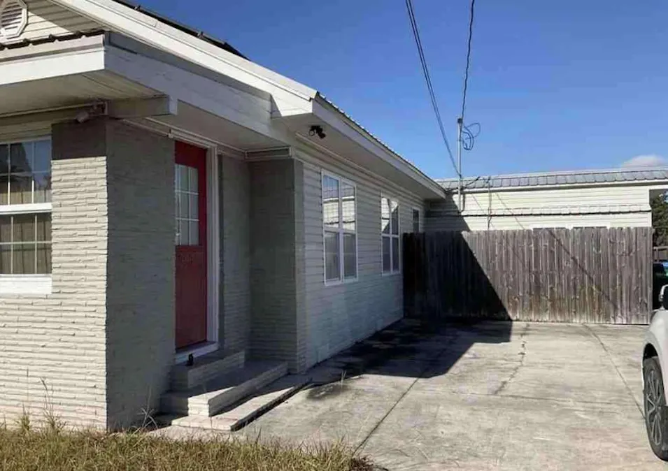 297 Nwhillsboro St Lake City, FL 32055, Columbia County