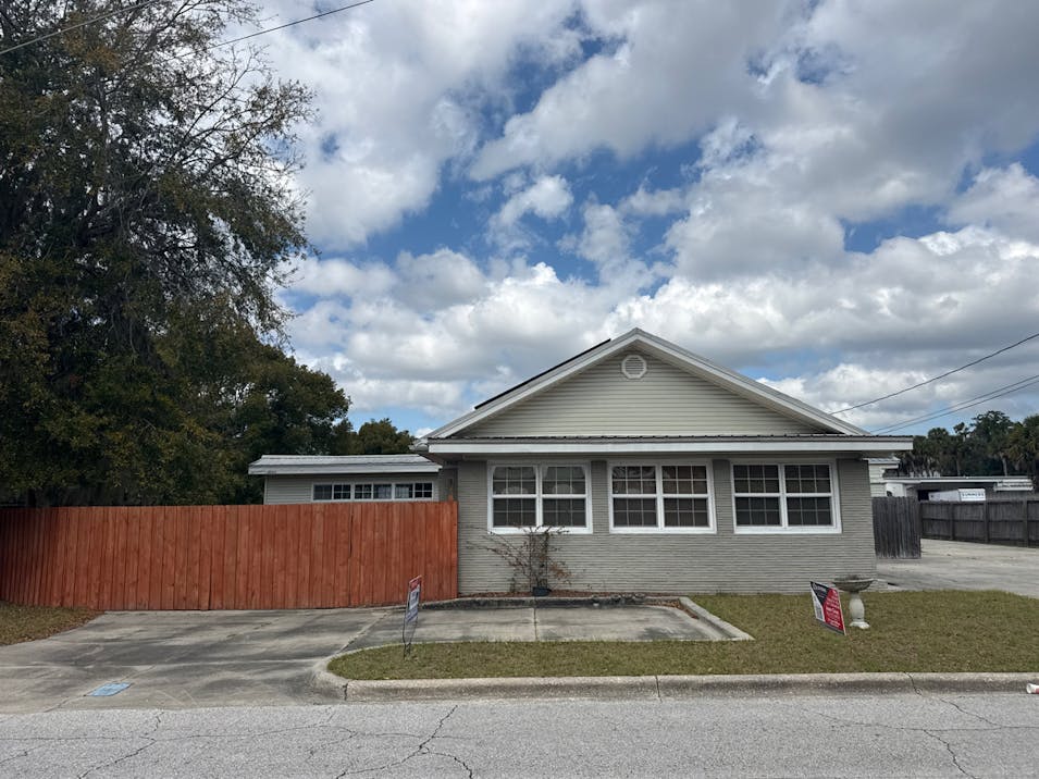 297 NW Hillsboro St Lake City, FL 32055, Columbia County