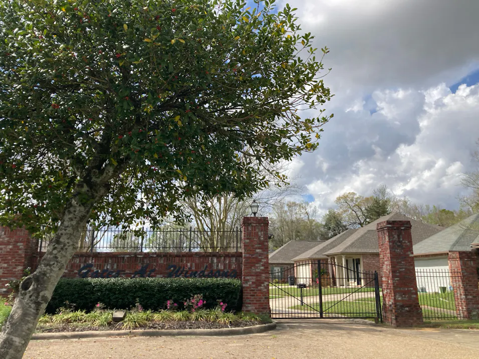 15432 Streamwood Ct Baton Rouge, LA 70816, East Baton Rouge County