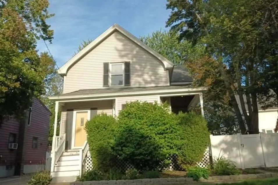 103 Highland Park Ave Manchester, NH 03109, Hillsborough County