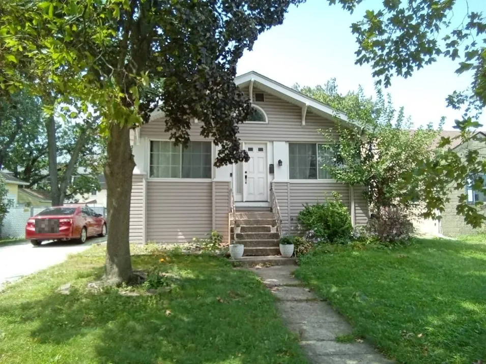 18232 Walter St Lansing, IL 60438, Cook County