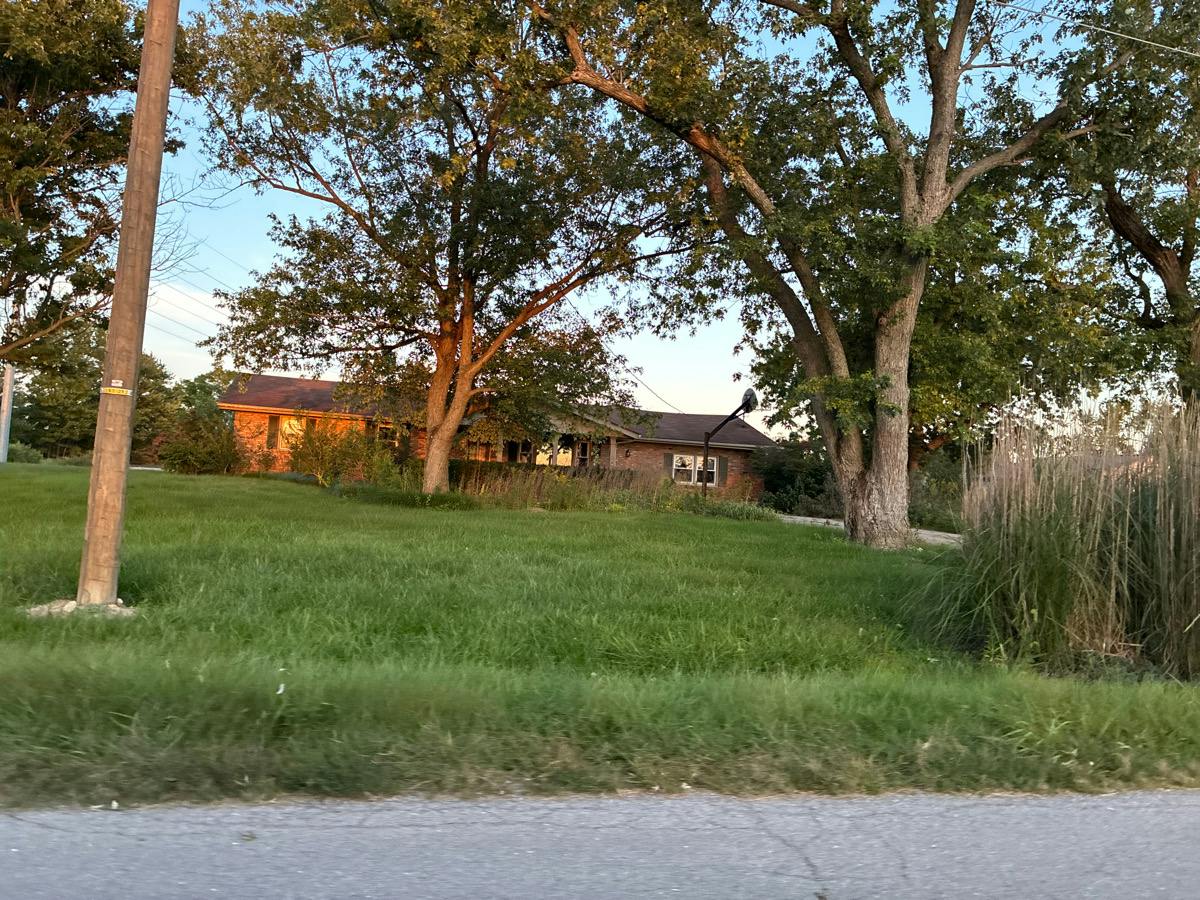 County Road 700 , Muncie, IN 47304