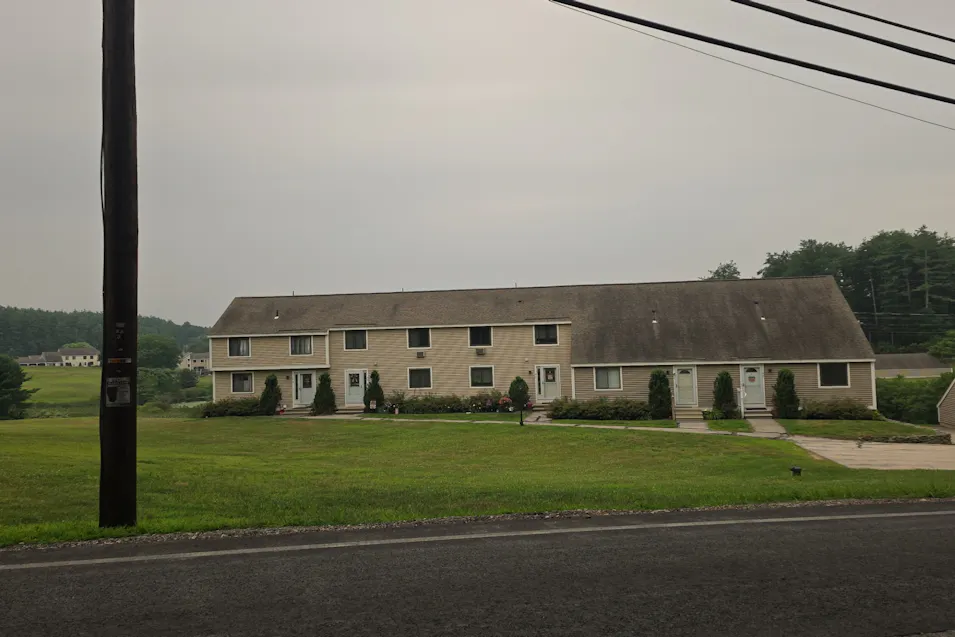 73 Old Nashua Road Londonderry, NH 03053, Rockingham County