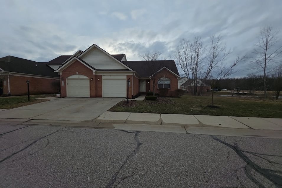 8700 Hardwood Dr Van Buren Township, MI 48111-7414, Wayne County