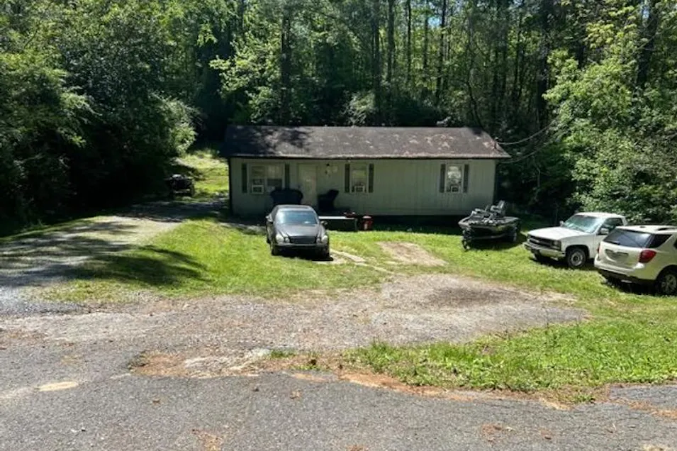 61 Peavy Hill Road Sylacauga, AL 35150, Talladega County