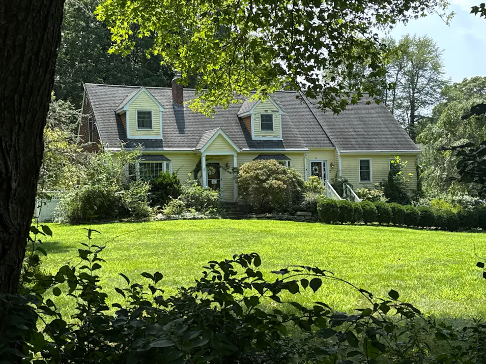16 Parkwood Dr Kingston, RI 02881, Washington County
