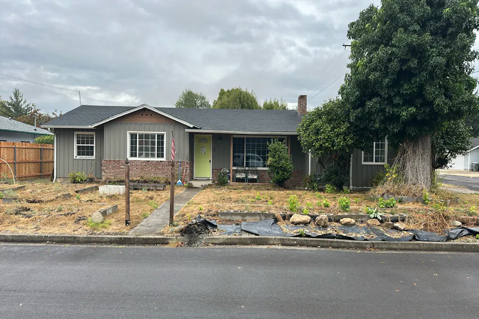210w Berdine St Roseburg, OR 97471, Douglas County