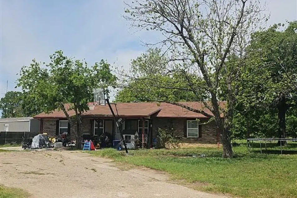 206 Redbird Court Joshua, TX 76058, Johnson County