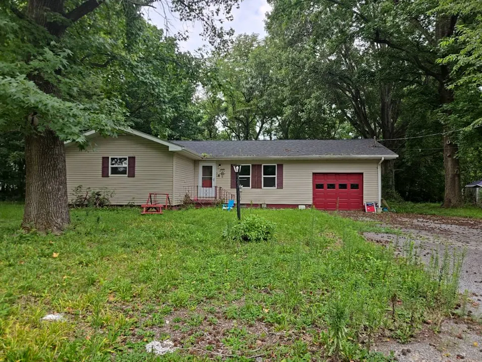 400 E Bond St Herrin, IL 62948, Williamson County
