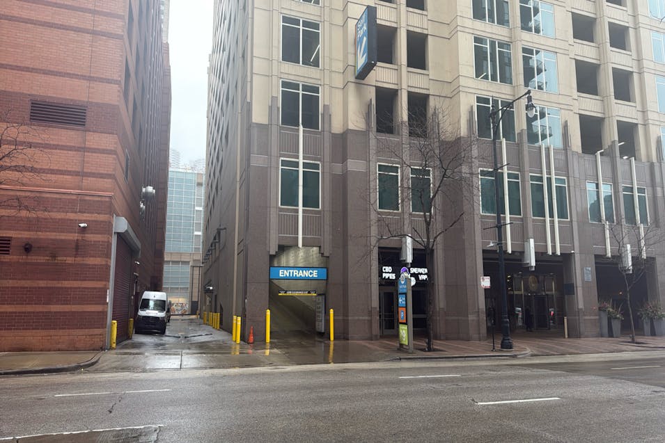 33 W Ontario Street #33-I Chicago, IL 60654, Cook County