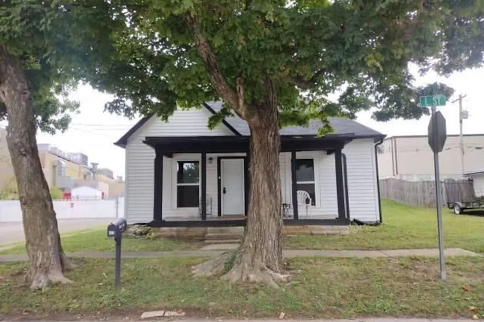 302 L Street Bedford, IN 47421, Lawrence County
