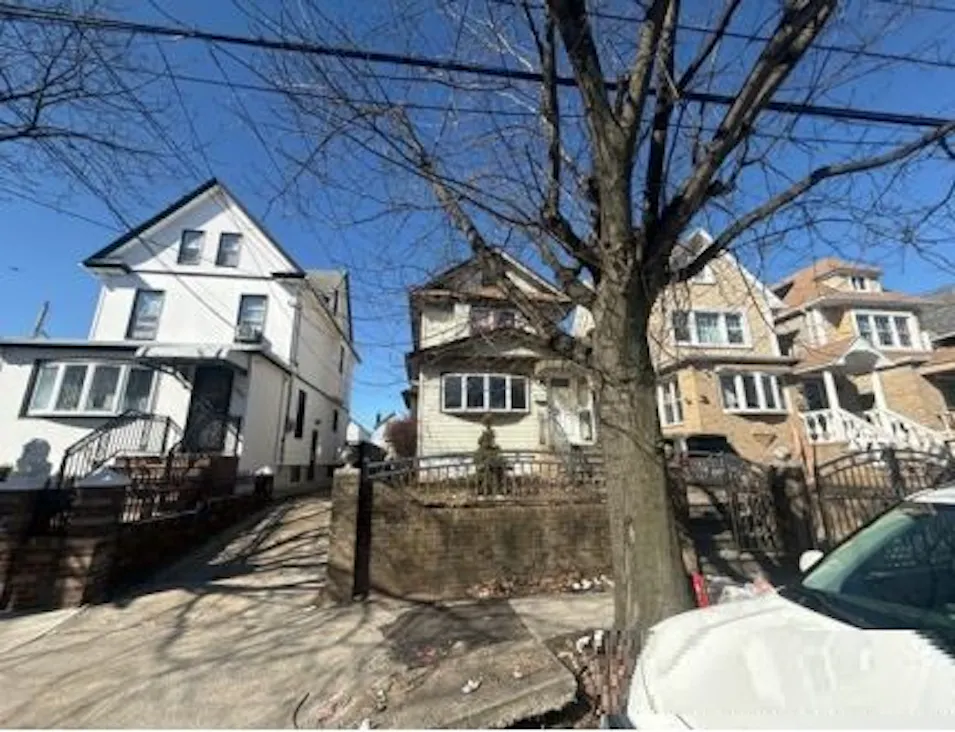 104 -58 121st Street South Richmond Hill, NY 11419, Queens County