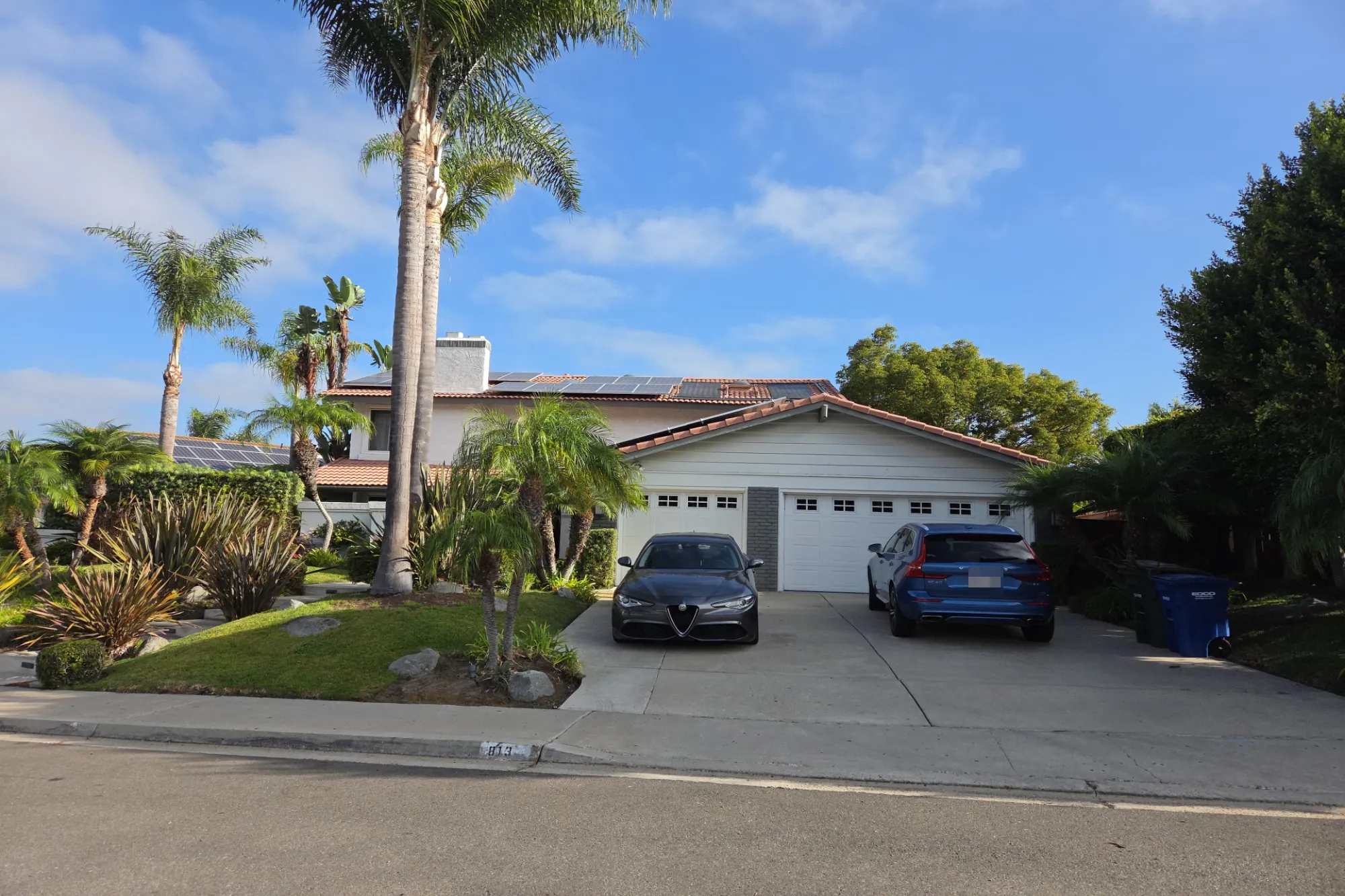 Santa Inez , Solana Beach, CA 92075