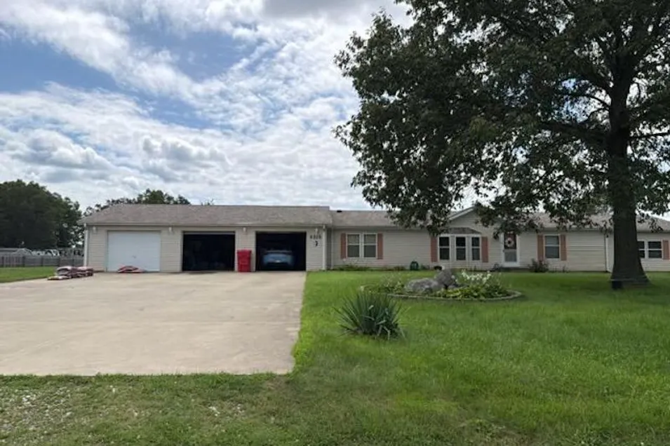 9315 E 500 N Grovertown, IN 46531-9503, Starke County