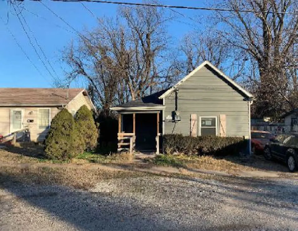 913 E Garfield St Springfield, MO 65803, Greene County