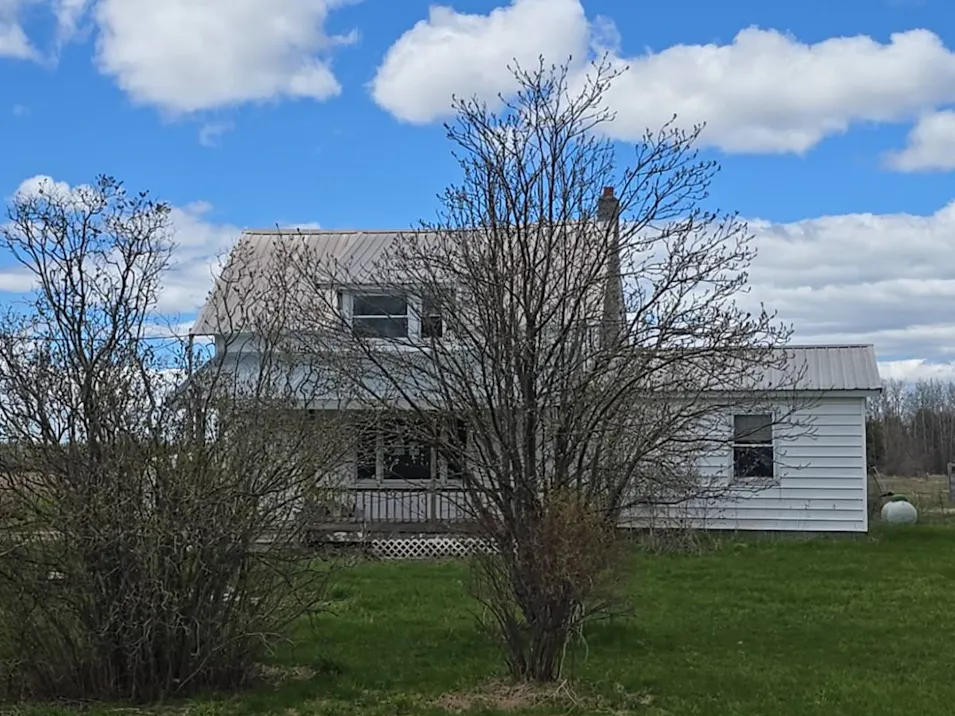4485 Owens Rd Cheboygan, MI 49721-9566, Cheboygan County