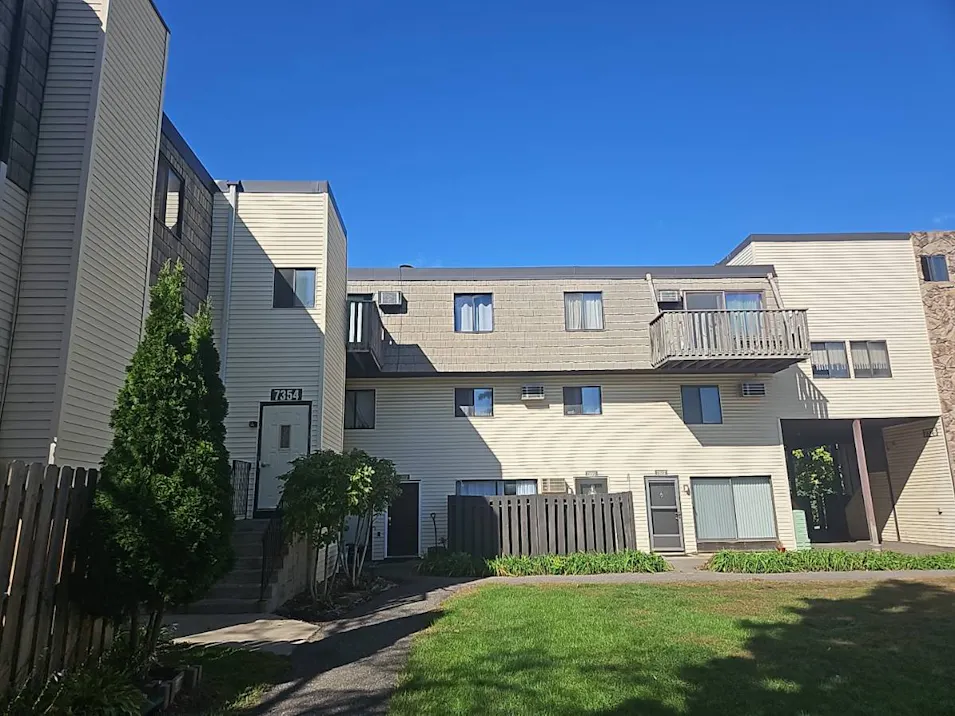 7354 72nd Ln N Apt 323 Brooklyn Park, MN 55428, Hennepin County