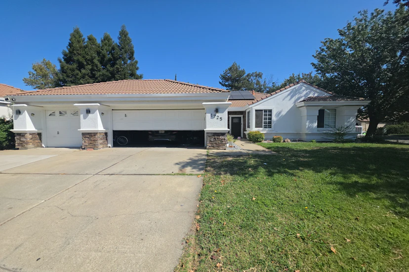 1725 Meadowlark Way
