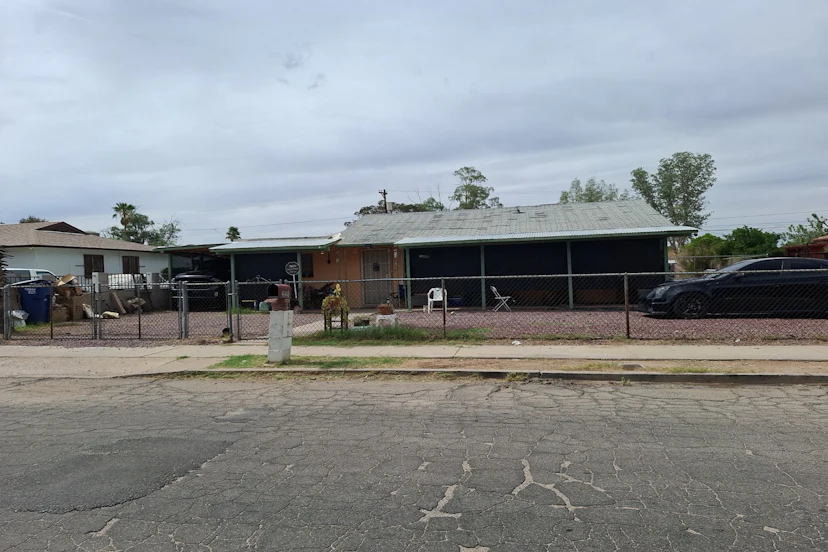 2125 E Hidalgo Vista