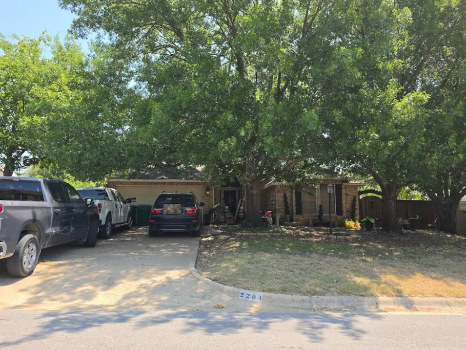 2204 Carriage Hill Denton, TX 76207, Denton County