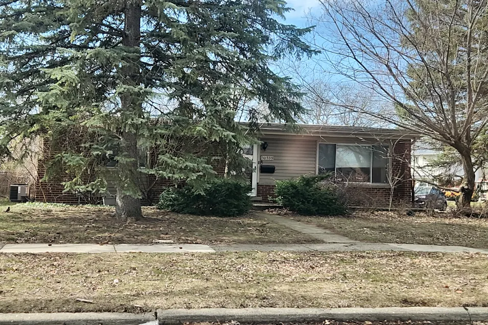 30539 Longfellow Ave Madison Heights, MI 48071, Oakland County