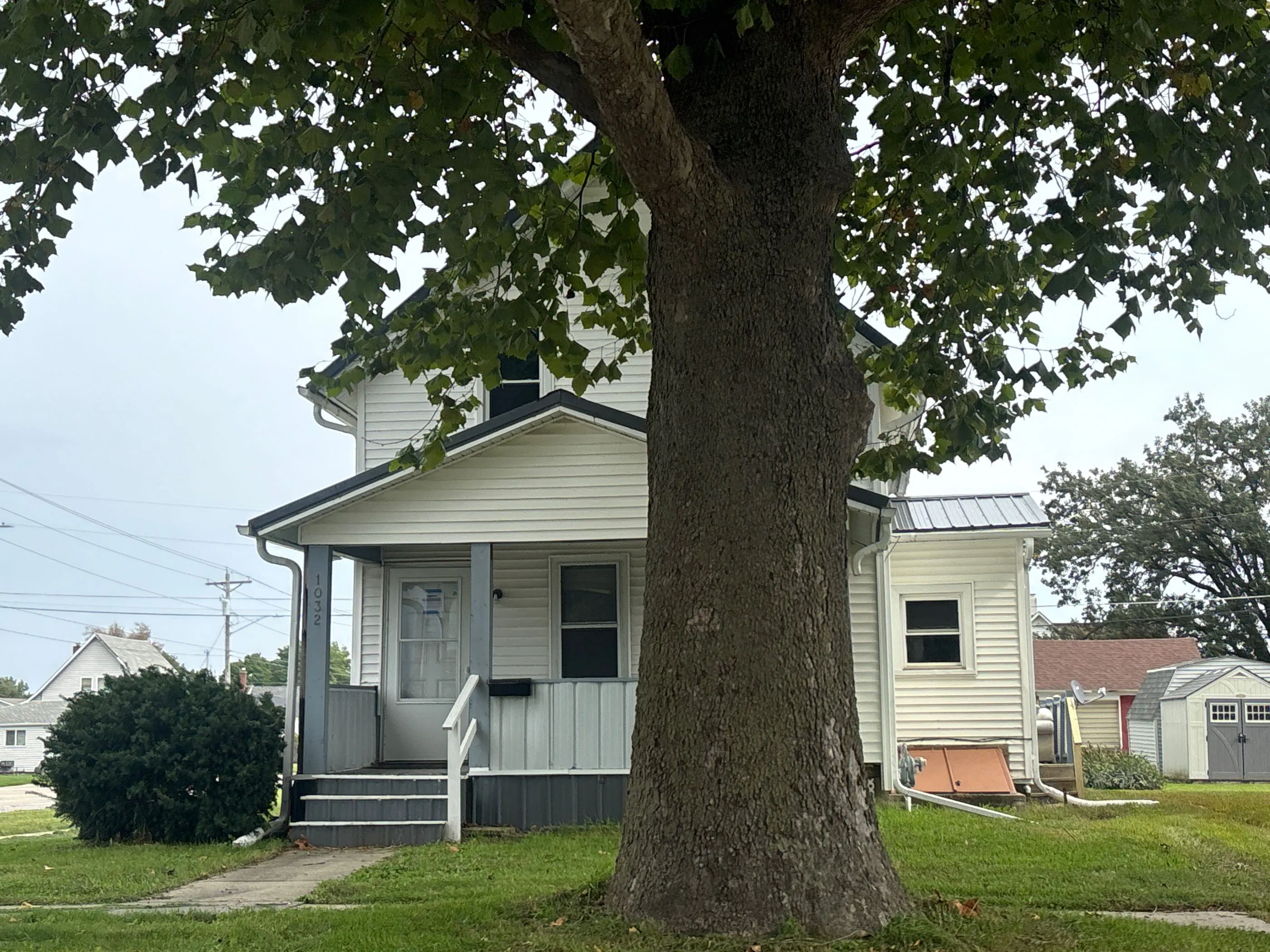 Pearl St, Grinnell, IA 50112