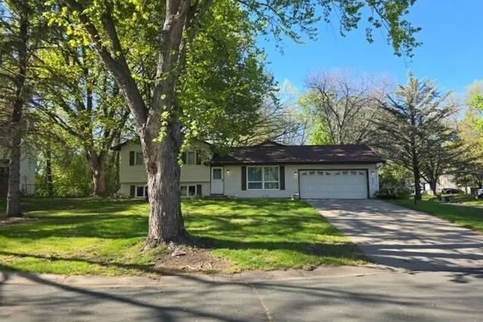 10304 107th Pl N Maple Grove, MN 55369, Hennepin County