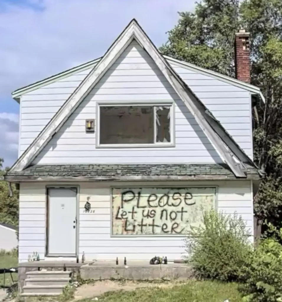 12828 Strathmoor Street Detroit, MI 48227, Wayne County