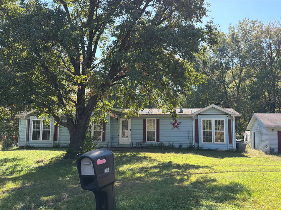 400 Country Homes Ct Evansville, IN 47712-8815, Posey County