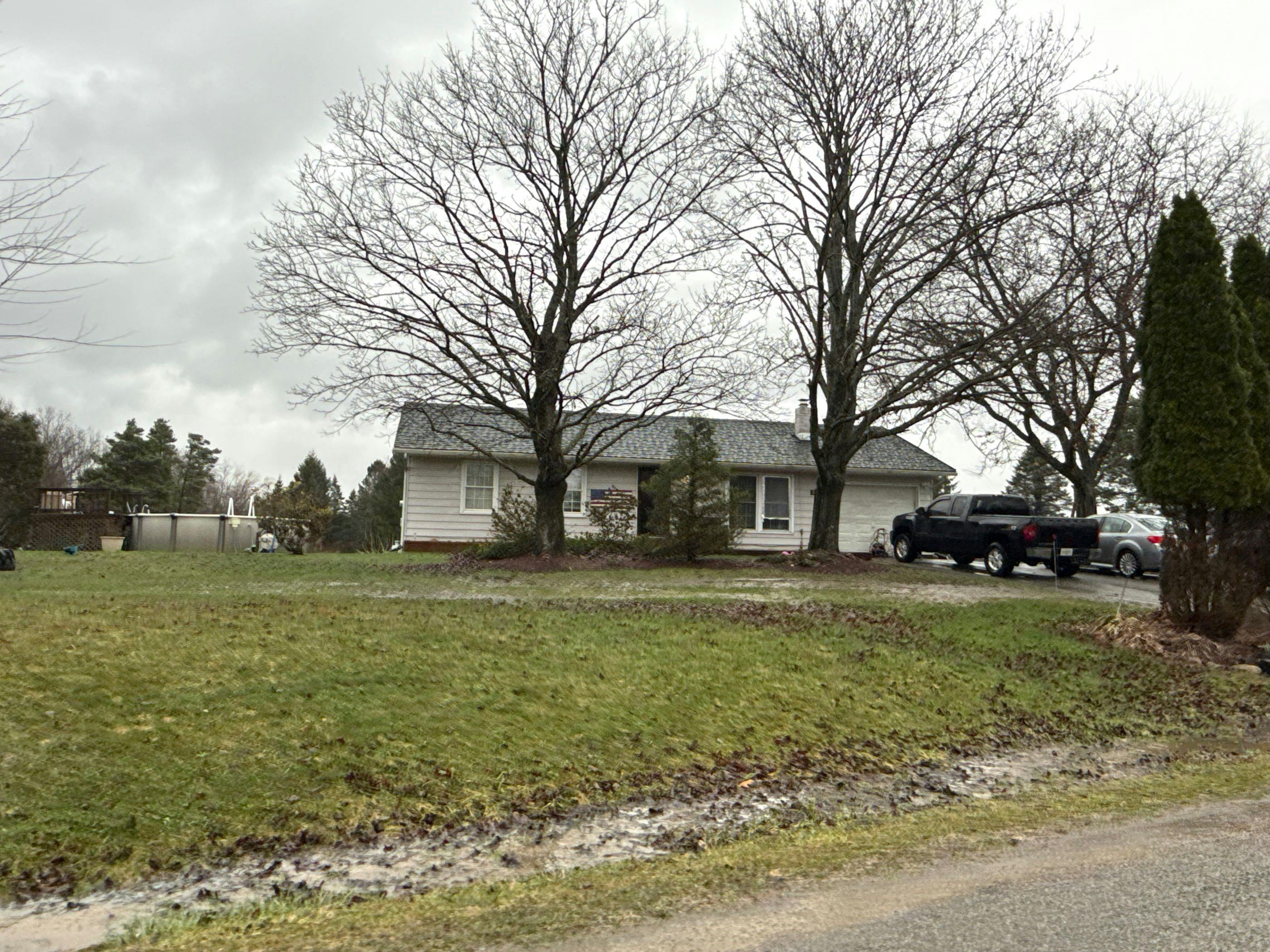Berry Knolls Dr, Cambridge Springs, PA 16403