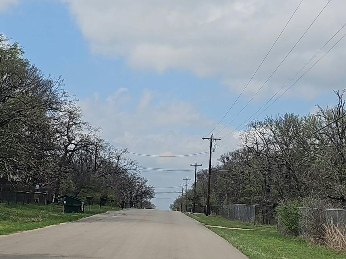 Chisholm Trl, Weatherford, TX 76087