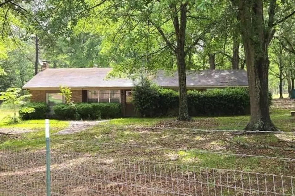 514 S Madden St Foreman, AR 71836, Little River County