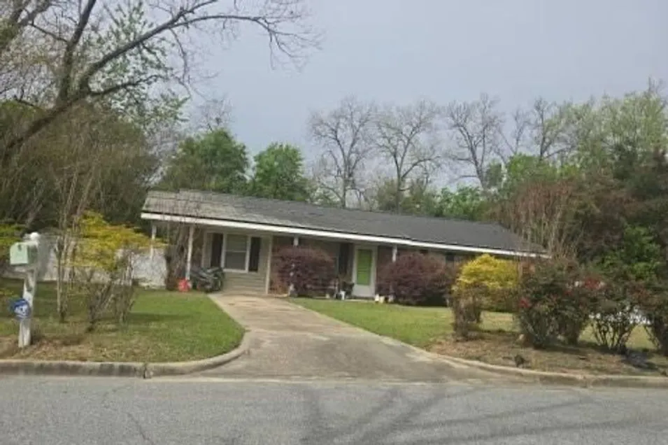 2221 Pace St Albany, GA 31701, Dougherty County