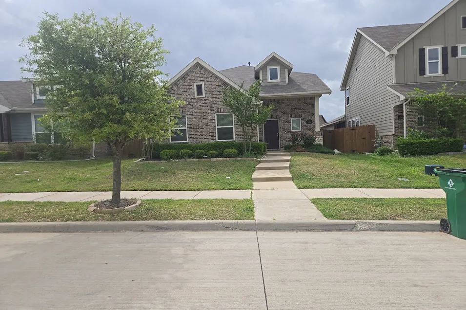 1994 Obsidian Trl Heartland, TX 75126, Kaufman County