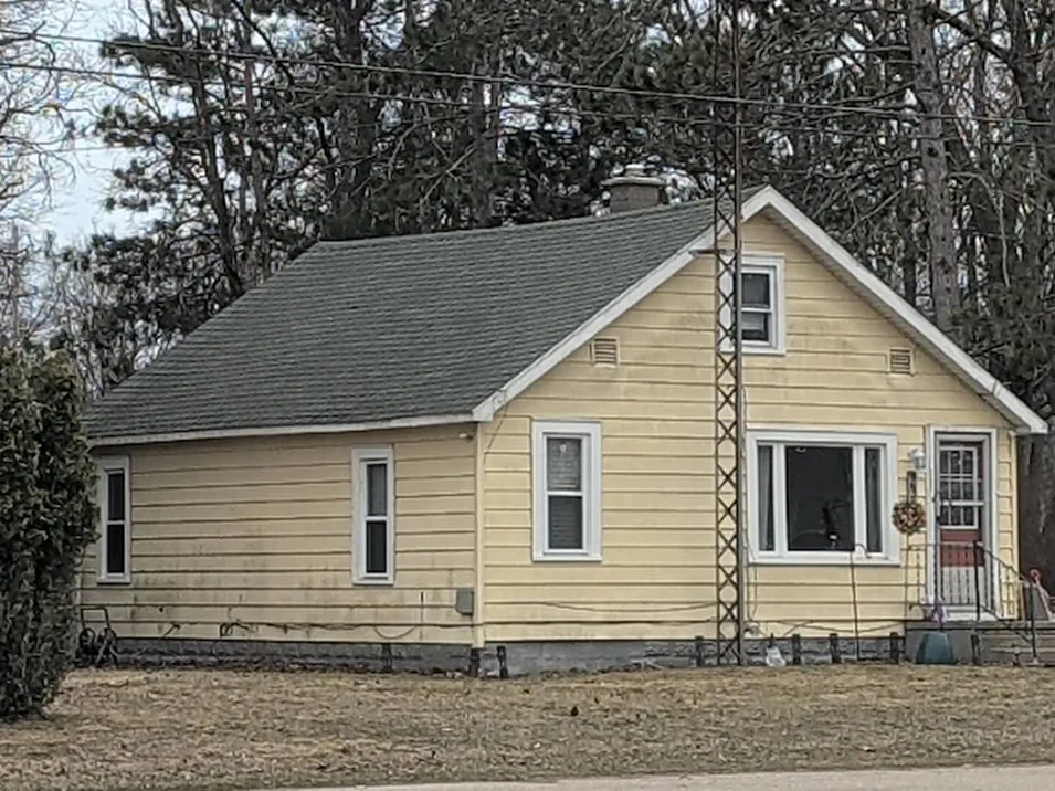 2313 Hughes Ave Norton Shores, MI 49441, Muskegon County