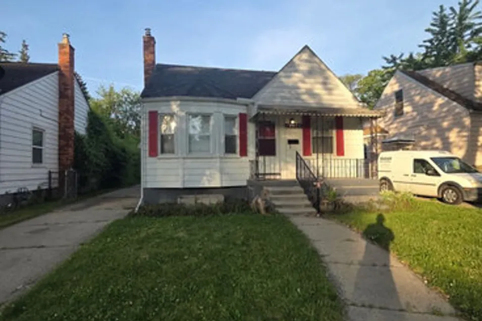 19984 Elkhart St Harper Woods, MI 48225, Wayne County