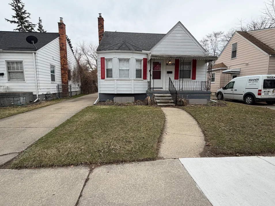 19984 Elkhart St Harper Woods, MI 48225, Wayne County